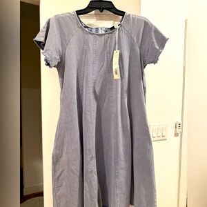She & Sky soft denim dress size small never worn new with tags